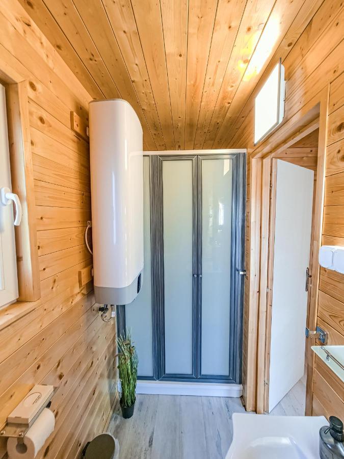 Cosa Nostra Apartman Sárvár Εξωτερικό φωτογραφία